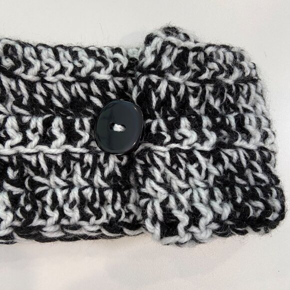 Black & White Handcrafted Wool Blend Buttoned Collar/Headband For Women - Picture 6 of 7